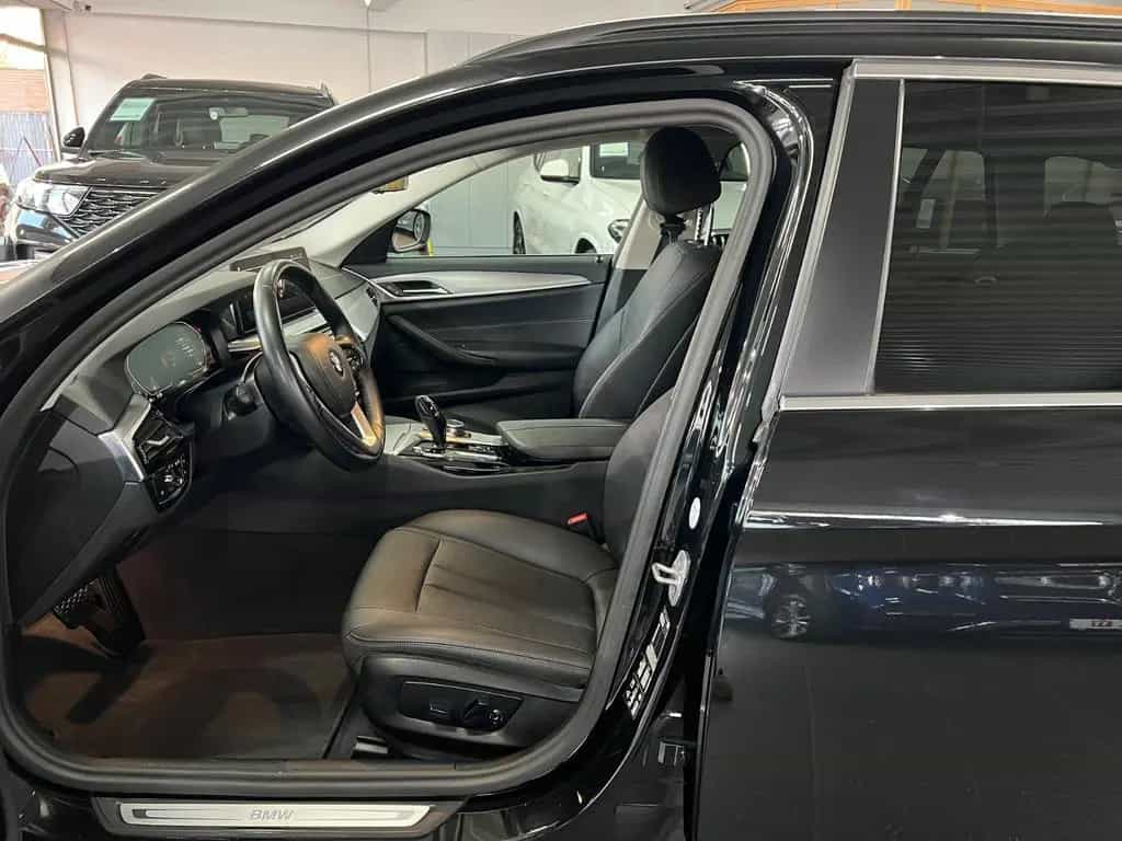 BMW 5 Series 520d xDrive Touring AHK+Business+DA+Park+Induk. 09/2023-photo-22