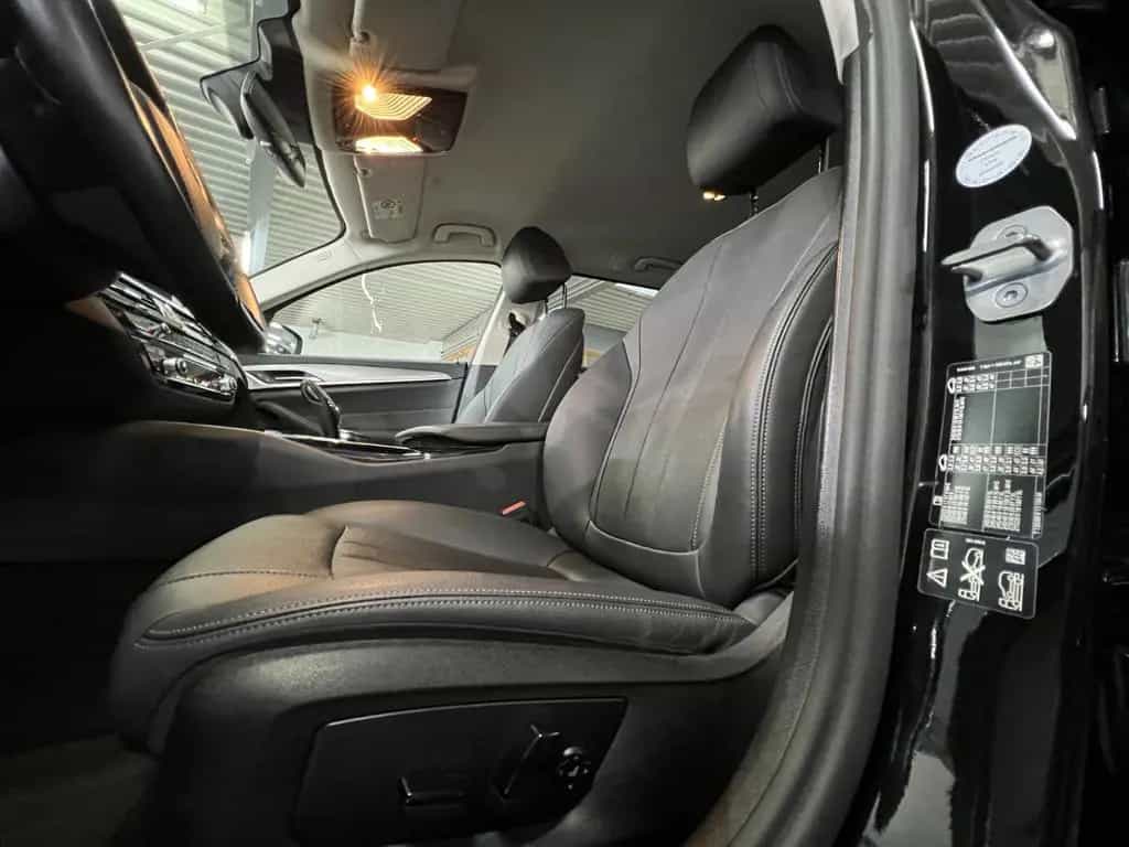 BMW 5 Series 520d xDrive Touring AHK+Business+DA+Park+Induk. 09/2023-photo-24