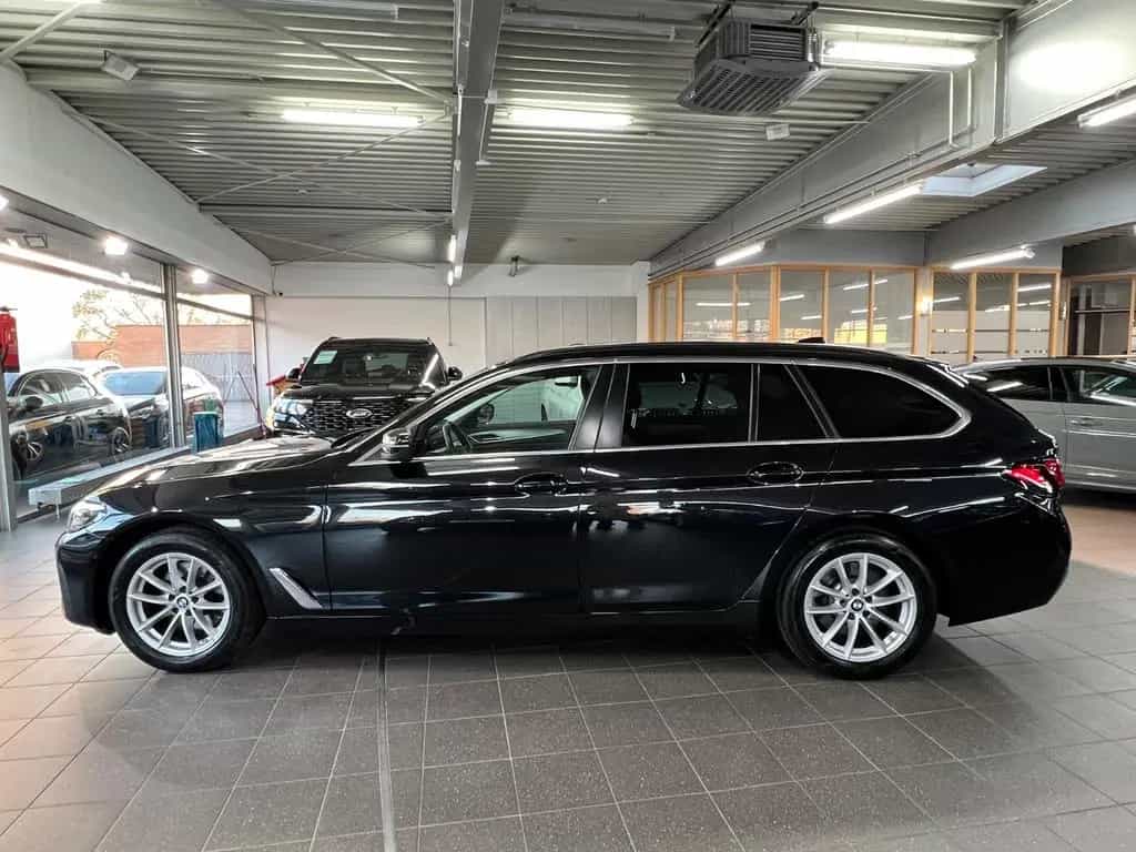 BMW 5 Series 520d xDrive Touring AHK+Business+DA+Park+Induk. 09/2023-photo-5