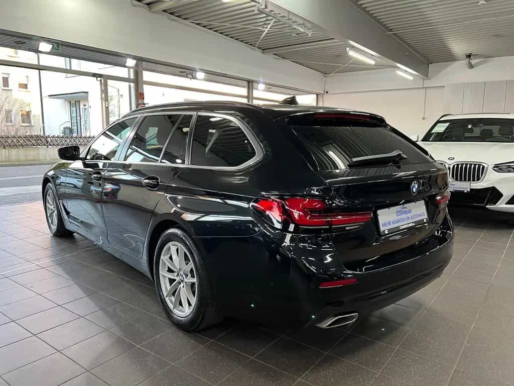 BMW 5 Series 520d xDrive Touring AHK+Business+DA+Park+Induk. 09/2023-photo-6