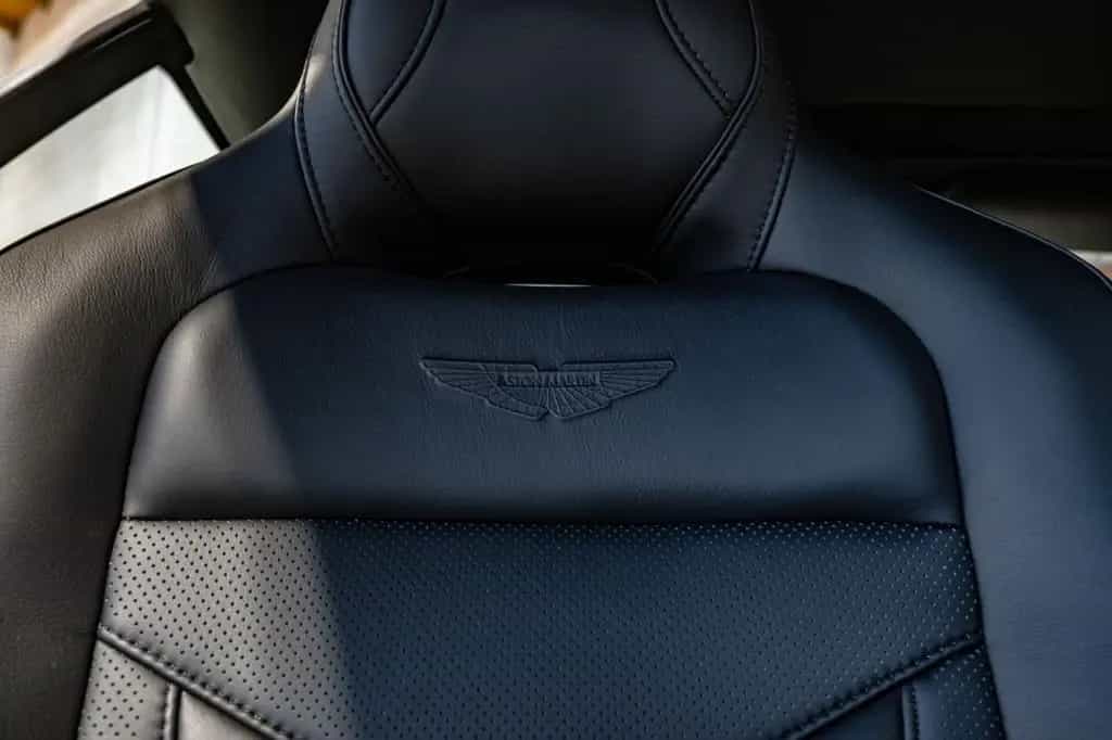 Aston Martin DBS Superleggera 10/2018-photo-15