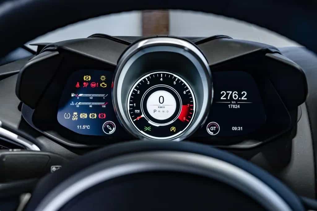 Aston Martin DBS Superleggera 10/2018-photo-17