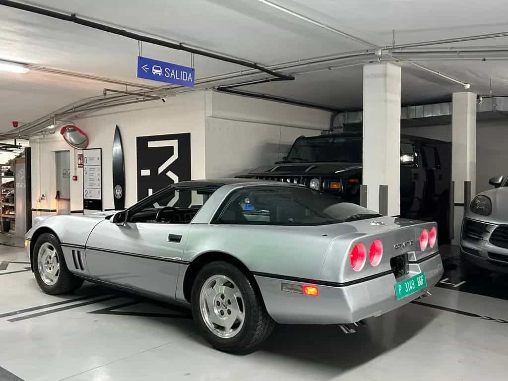 Corvette C4 03/1984-photo-2