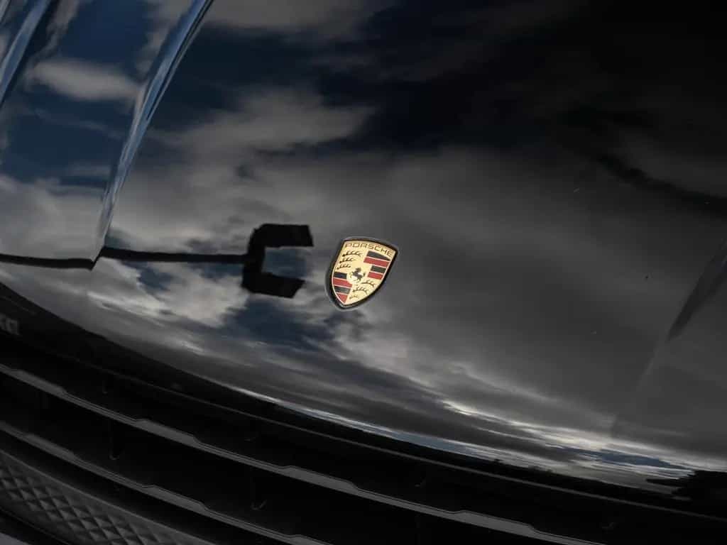 Porsche Macan Panorama Dachsystem LED-Hauptscheinwerfer 03/2024-photo-14