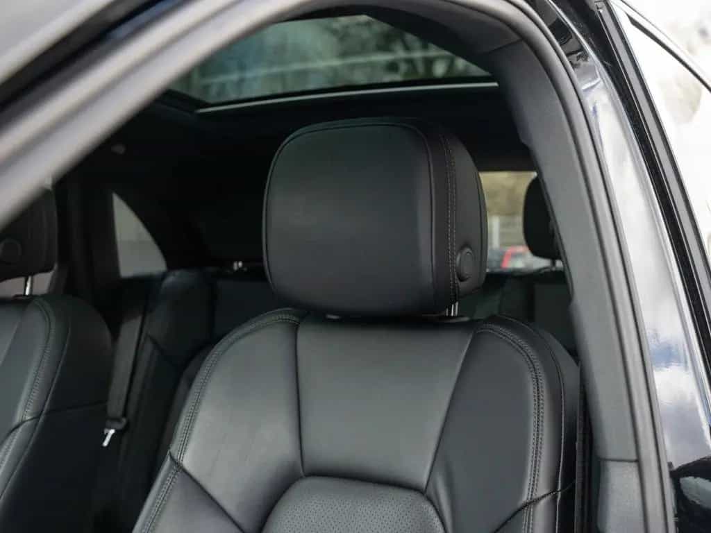 Porsche Macan Panorama Dachsystem LED-Hauptscheinwerfer 03/2024-photo-27
