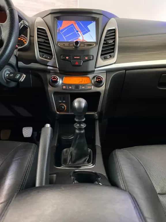 Ssangyong Korando Sapphire 4x2+AHK+Leder+NAVI+RFK 10/2017-photo-21