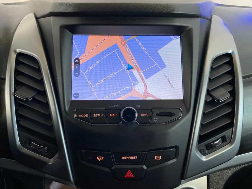 Ssangyong Korando Sapphire 4x2+AHK+Leder+NAVI+RFK 10/2017-photo-22