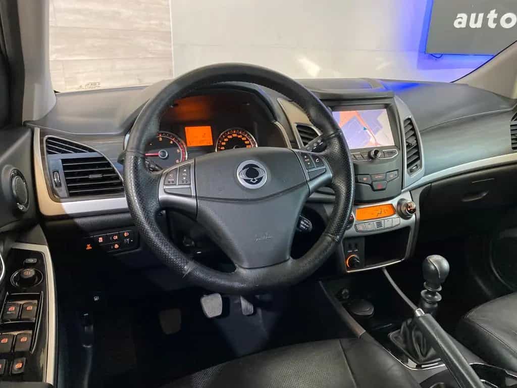 Ssangyong Korando Sapphire 4x2+AHK+Leder+NAVI+RFK 10/2017-photo-26
