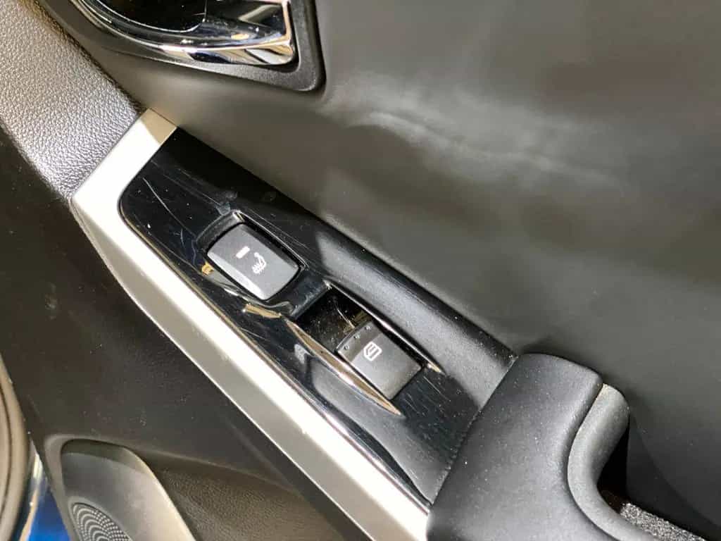 Ssangyong Korando Sapphire 4x2+AHK+Leder+NAVI+RFK 10/2017-photo-35