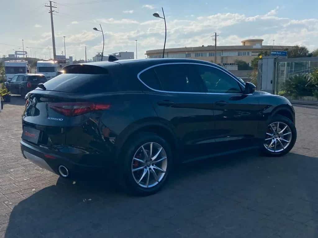 Alfa Romeo Stelvio 2.2 t 190 CV AT8 Q4 Executive 09/2018-photo-3