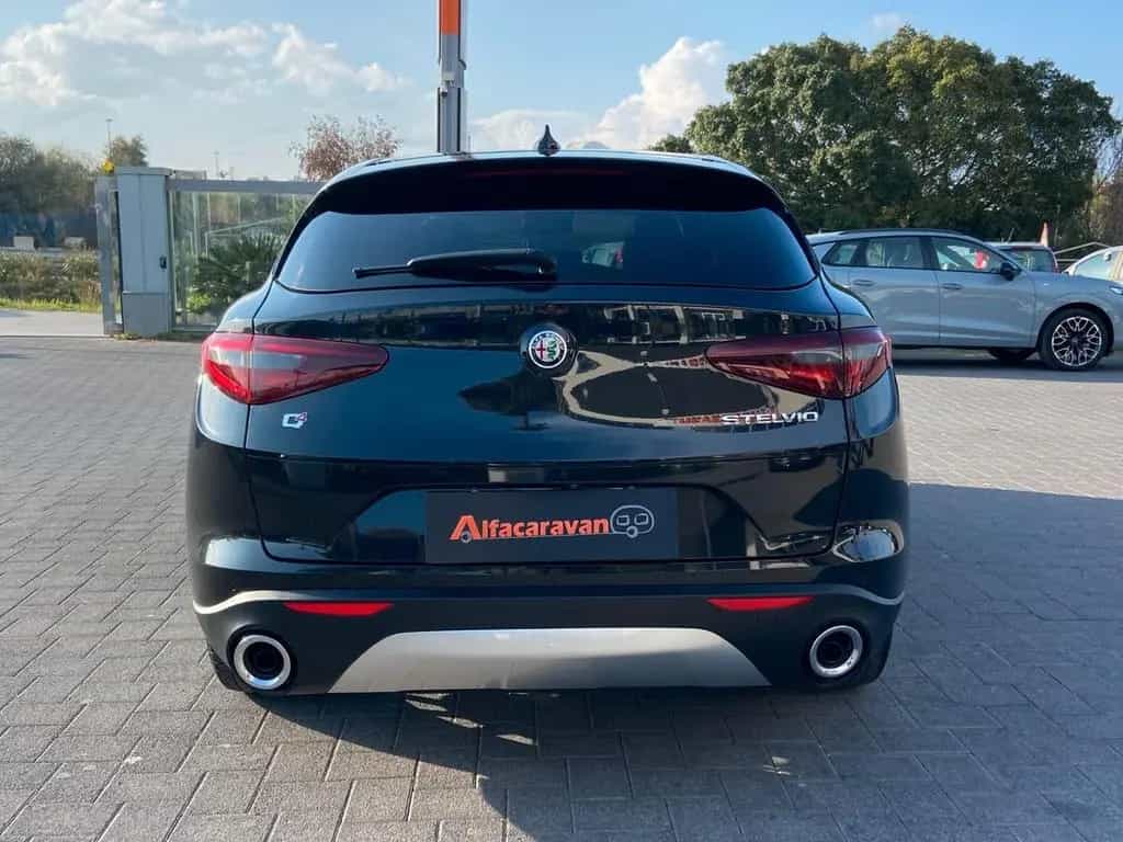 Alfa Romeo Stelvio 2.2 t 190 CV AT8 Q4 Executive 09/2018-photo-4