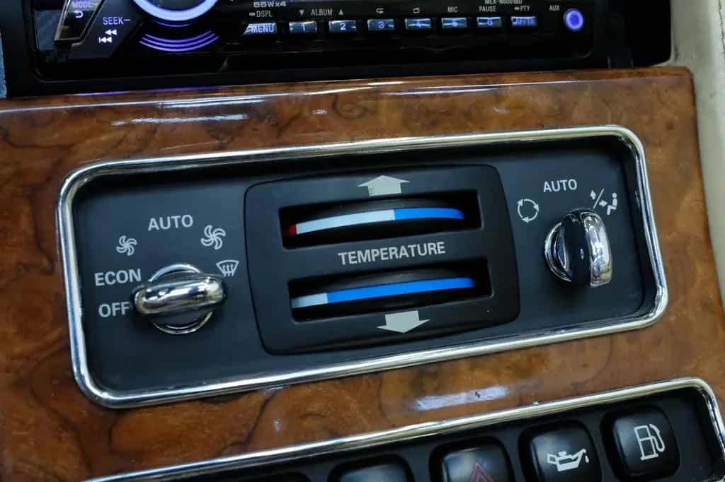 Rolls-Royce Corniche V  /1 OF 374/SERVICE GEPFLEGT 09/2000-photo-13