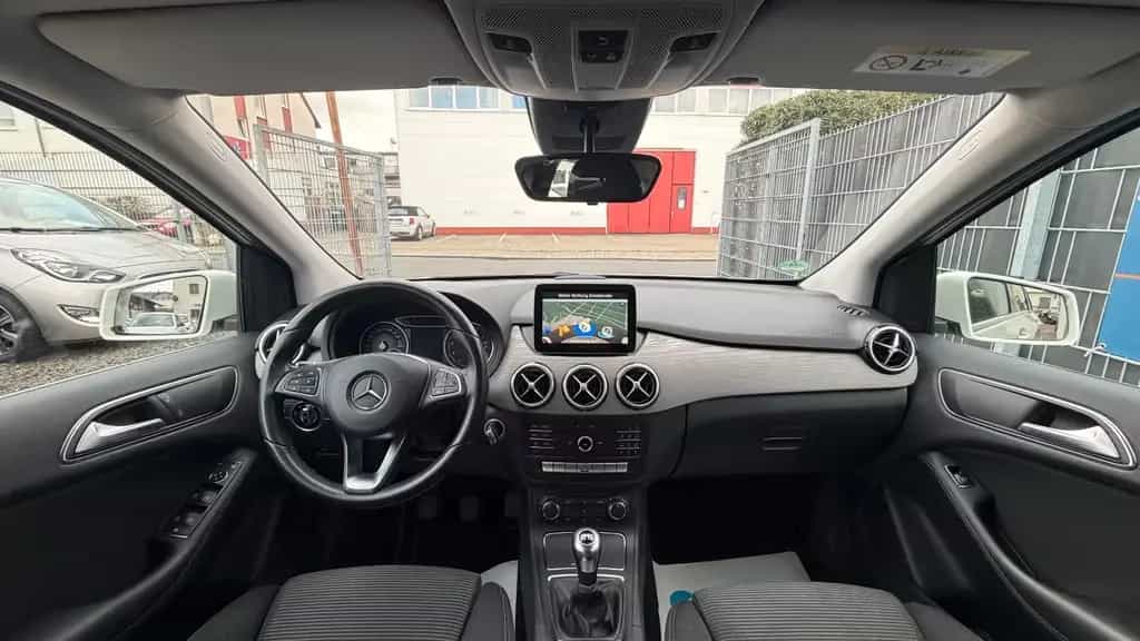 Mercedes-Benz B 180 /2.Hd/Kamera/Navi/SHZ/Garantie/HU/AU/Neu 12/2016-photo-10