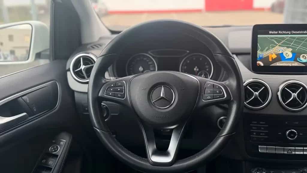 Mercedes-Benz B 180 /2.Hd/Kamera/Navi/SHZ/Garantie/HU/AU/Neu 12/2016-photo-11