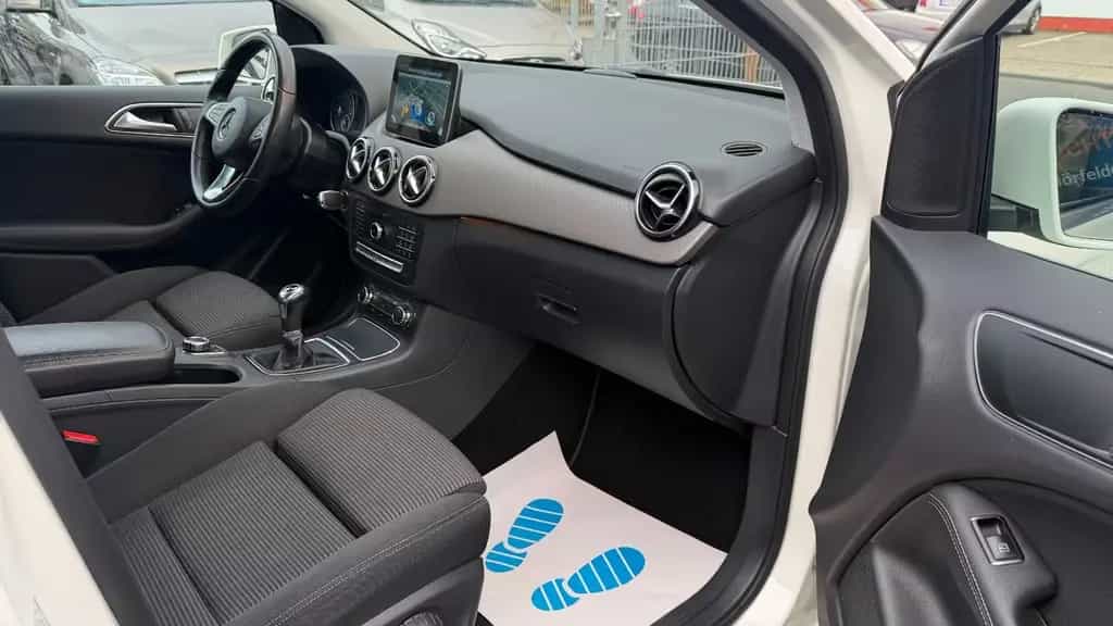 Mercedes-Benz B 180 /2.Hd/Kamera/Navi/SHZ/Garantie/HU/AU/Neu 12/2016-photo-27