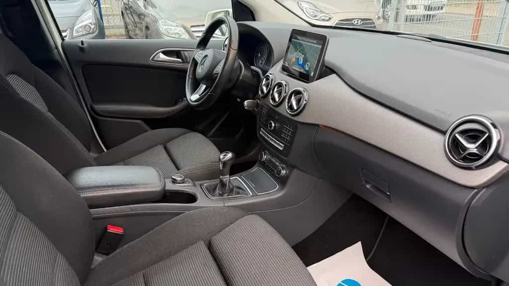 Mercedes-Benz B 180 /2.Hd/Kamera/Navi/SHZ/Garantie/HU/AU/Neu 12/2016-photo-28