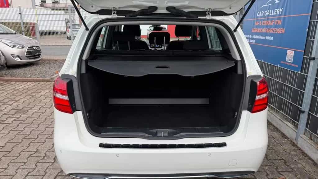 Mercedes-Benz B 180 /2.Hd/Kamera/Navi/SHZ/Garantie/HU/AU/Neu 12/2016-photo-29