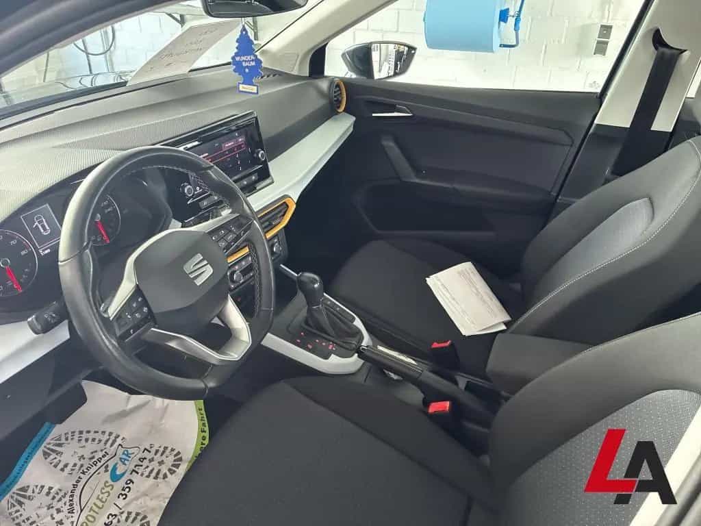 Seat Arona STYLE 1,0 TSI 110 PS DSG AHK SHZ KAMERA AC 03/2022-photo-11