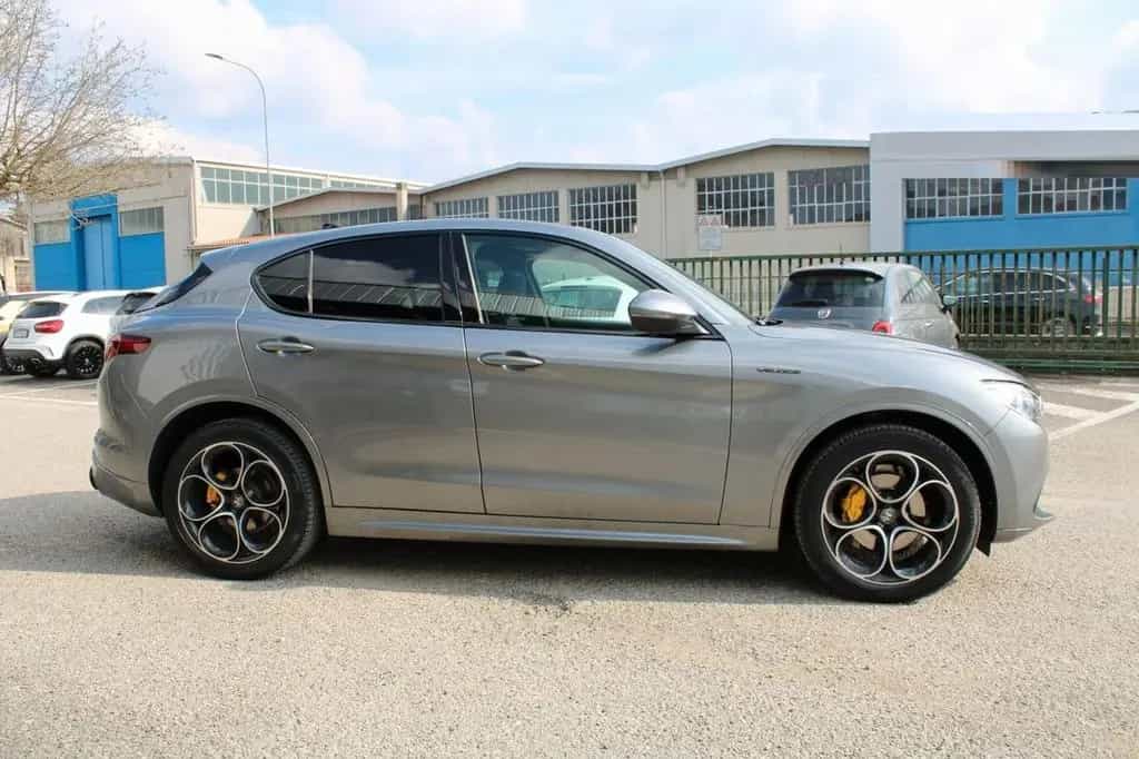 Alfa Romeo Stelvio 2.2 Turbodiesel 210 CV AT8 Q4 03/2020-photo-4