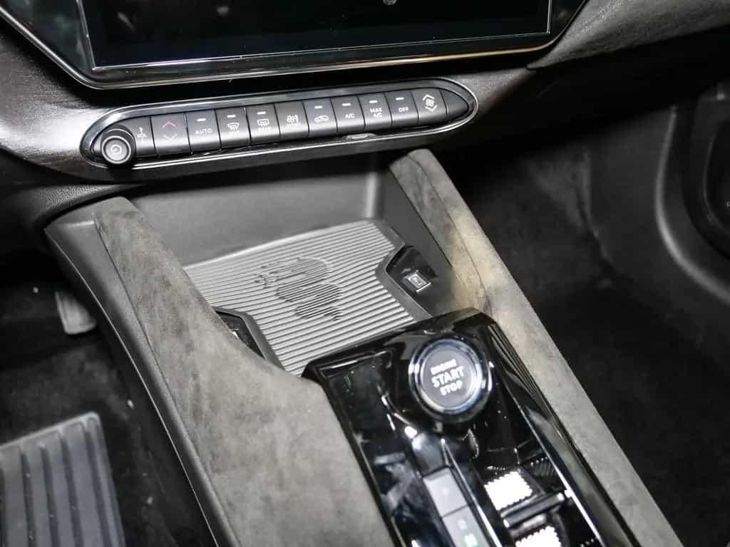 Alfa Romeo Junior Ibrida 1.2 VGT 107KW SPORT SPECIALE 03/2026-photo-19