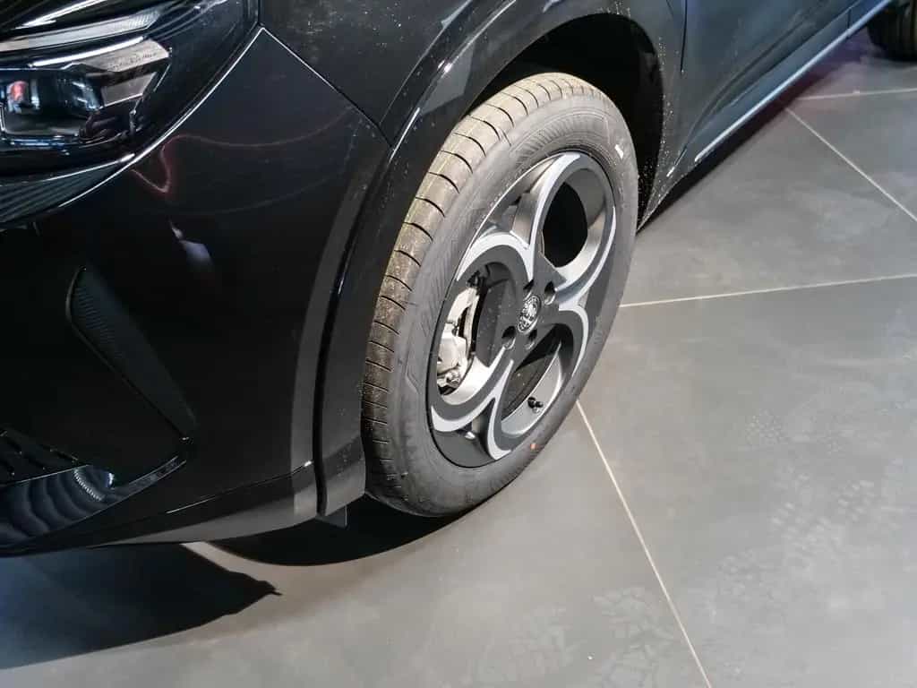 Alfa Romeo Junior Ibrida 1.2 VGT 107KW SPORT SPECIALE 03/2026-photo-2