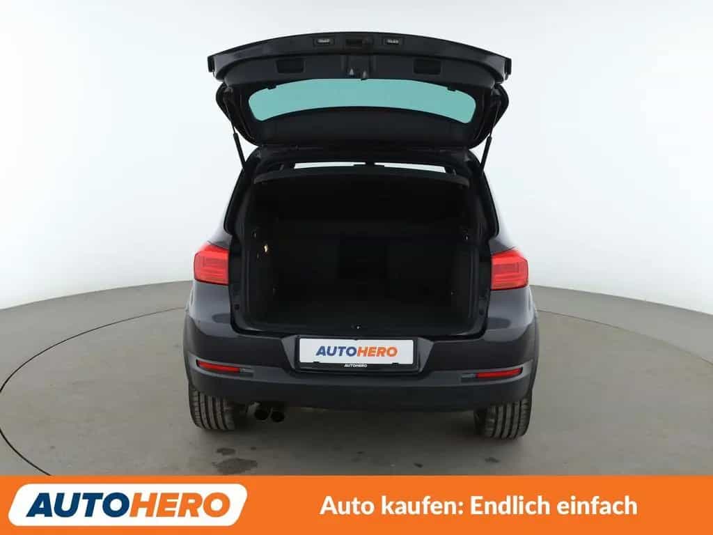 Volkswagen Tiguan 1.4 TSI Lounge Sport & Style BMT*NAVI* 02/2016-photo-16