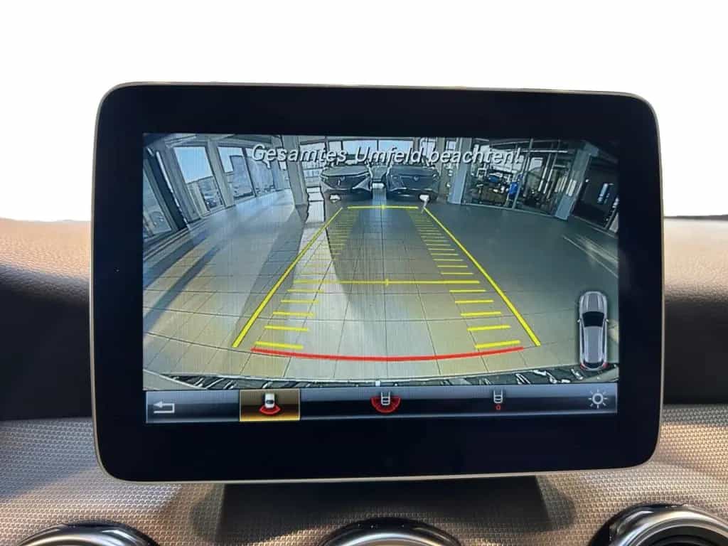 Mercedes-Benz GLA-Class 200 Urban Urban+AHK+Cam+LED+Navi+AUT+Keyl 08/2019-photo-13