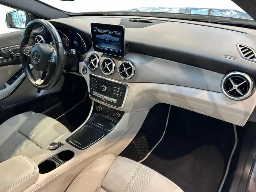 Mercedes-Benz GLA-Class 200 Urban Urban+AHK+Cam+LED+Navi+AUT+Keyl 08/2019-photo-3