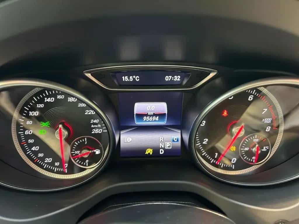 Mercedes-Benz GLA-Class 200 Urban Urban+AHK+Cam+LED+Navi+AUT+Keyl 08/2019-photo-9