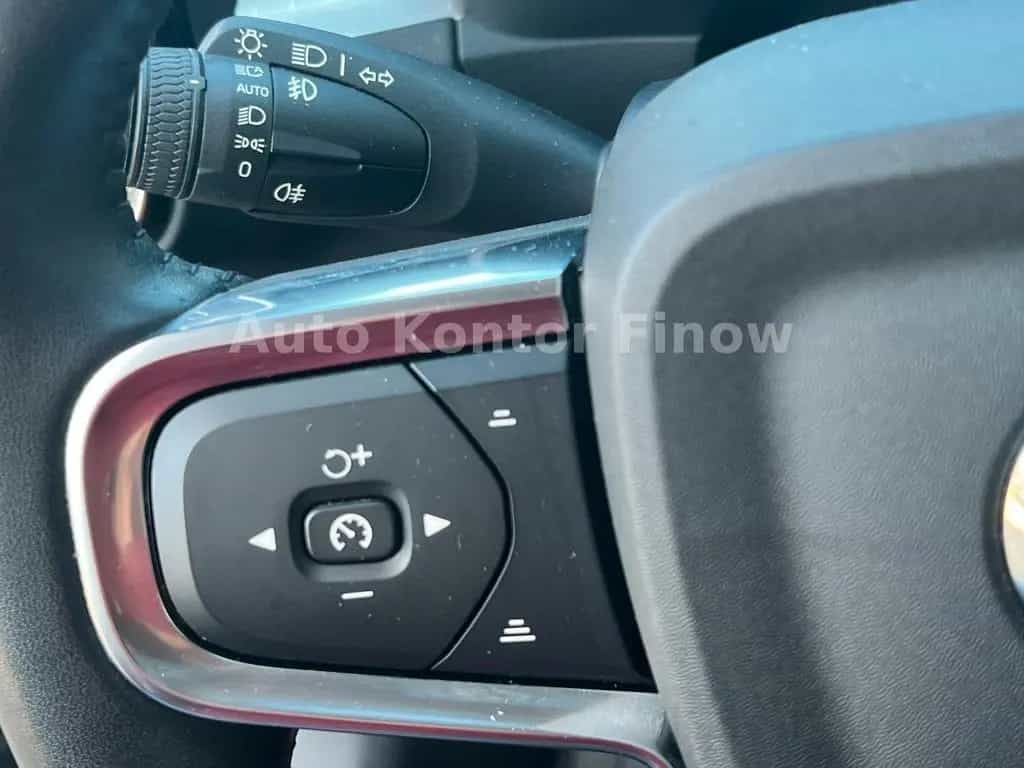 Volvo XC40 XC 40 XC40 Momentum Pro 2WD 05/2021-photo-11