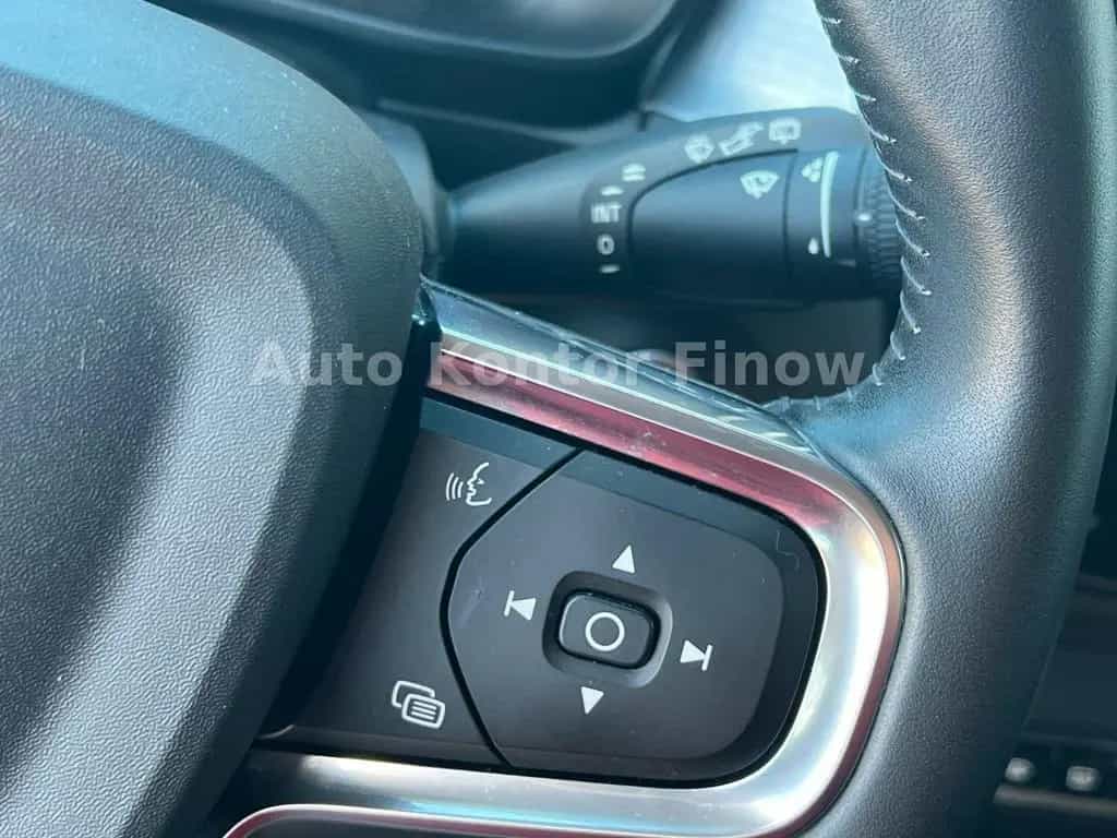 Volvo XC40 XC 40 XC40 Momentum Pro 2WD 05/2021-photo-12