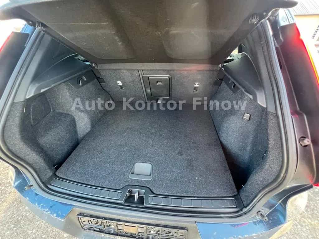 Volvo XC40 XC 40 XC40 Momentum Pro 2WD 05/2021-photo-21