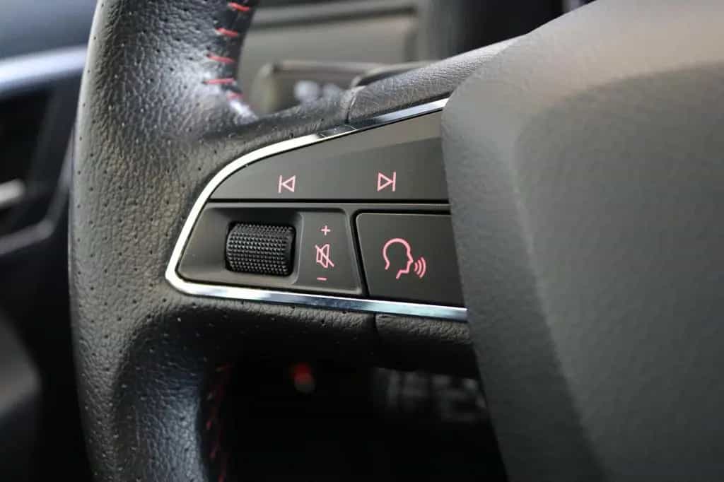 Seat Arona FR DSG *LED*NAV*CarPlay*PDC*SHZ*AAC*ACC* 12/2019-photo-18