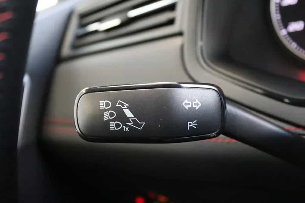Seat Arona FR DSG *LED*NAV*CarPlay*PDC*SHZ*AAC*ACC* 12/2019-photo-20