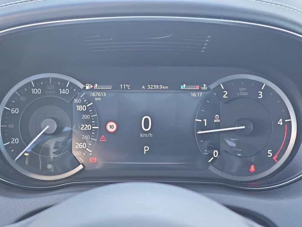 Jaguar E-Pace D200 R-Dyn. SE AWD Kamera Pano Navi AHK 09/2023-photo-14