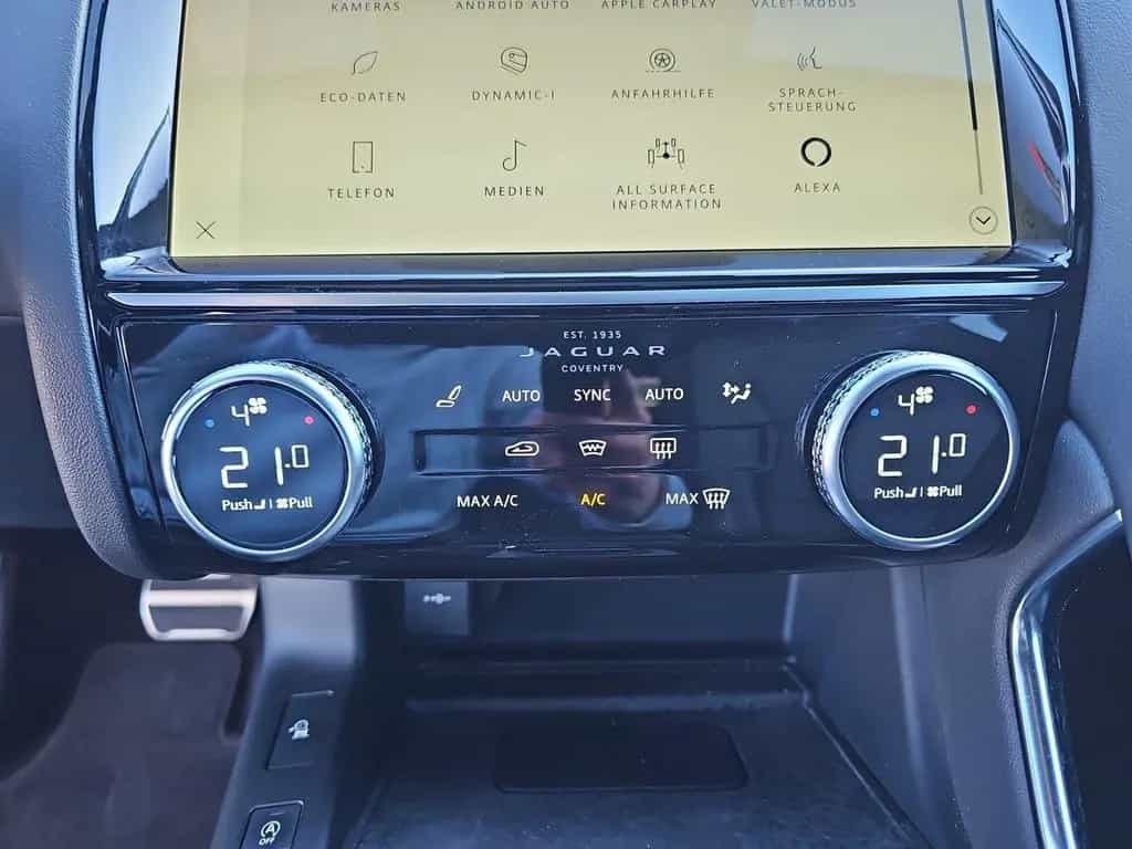 Jaguar E-Pace D200 R-Dyn. SE AWD Kamera Pano Navi AHK 09/2023-photo-17