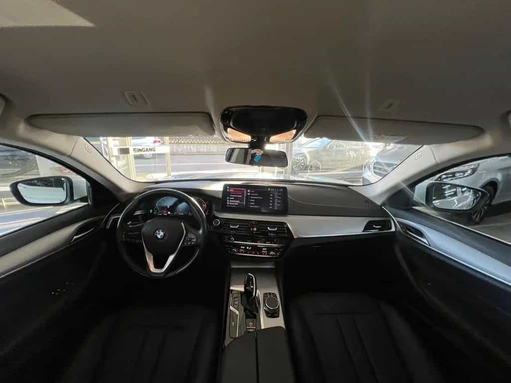 BMW 5 Series 520d Touring xD Business+Driving Assistant+Park 04/2023-photo-14