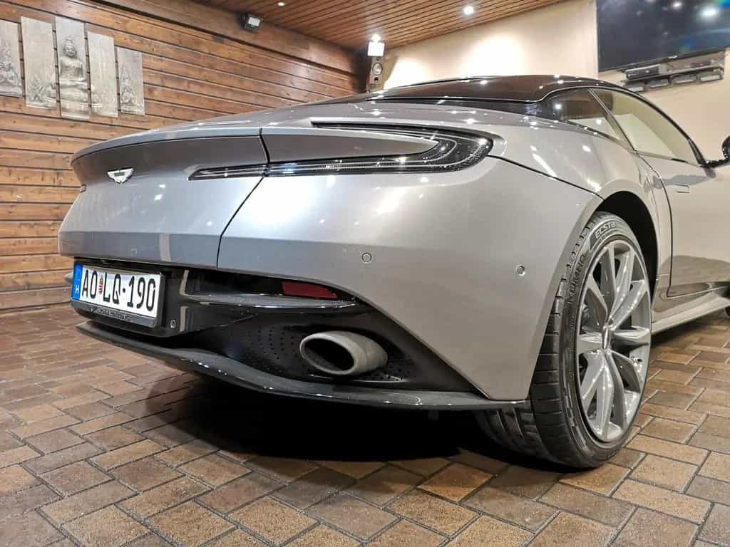 Aston Martin DB11 5.2 V12 01/2017-photo-7