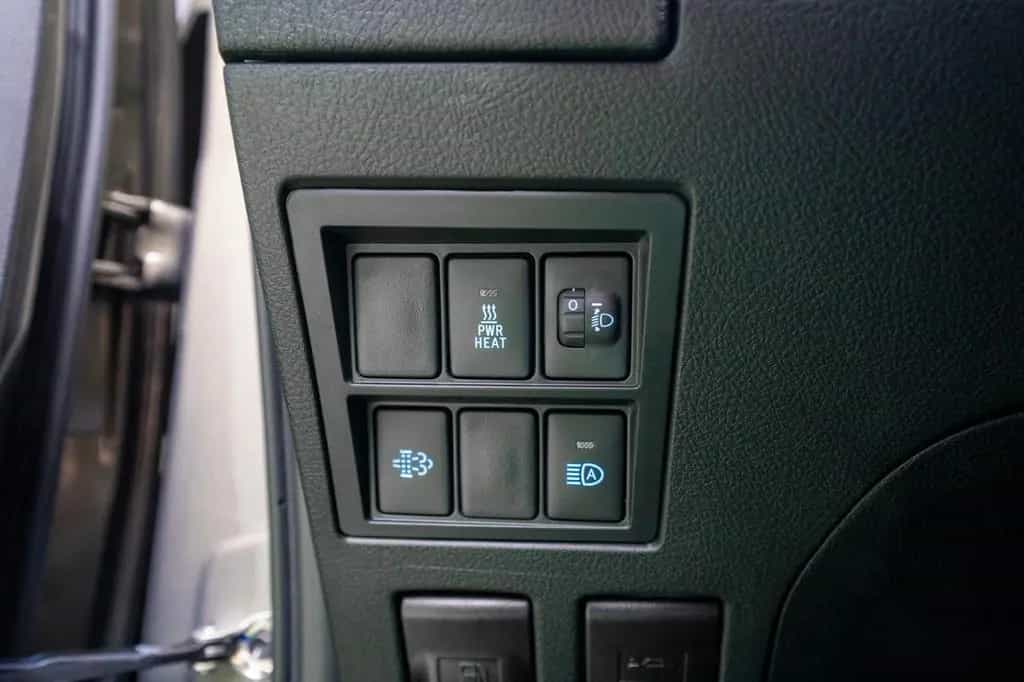 Toyota Hilux 03/2026-photo-13