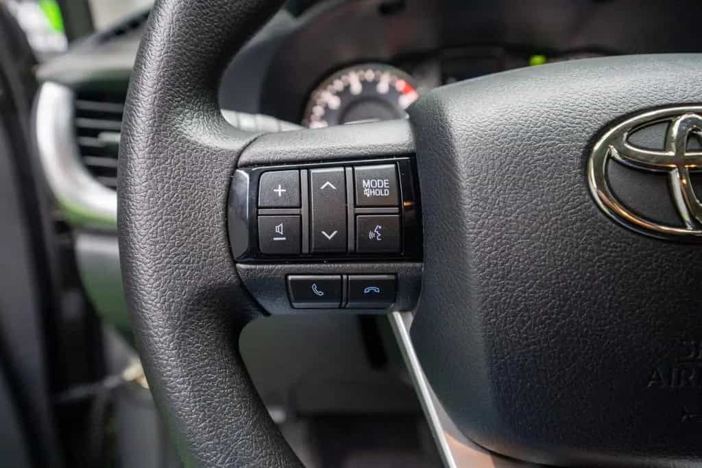 Toyota Hilux 03/2026-photo-8