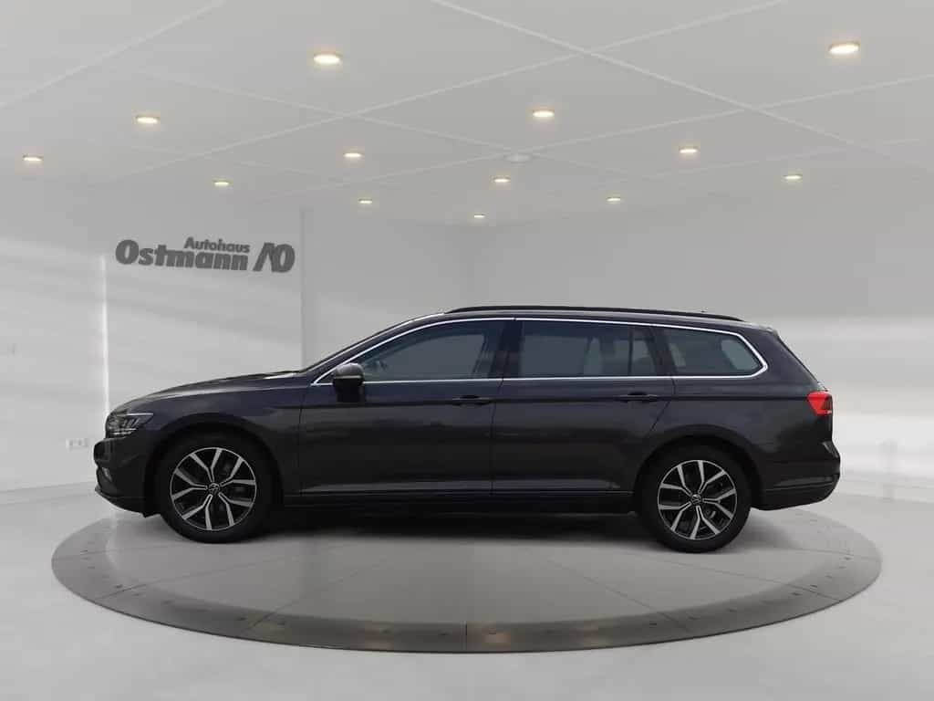 Volkswagen Passat Variant 2.0TSI BMT Business *AHK*Sitzh* 10/2022-photo-2