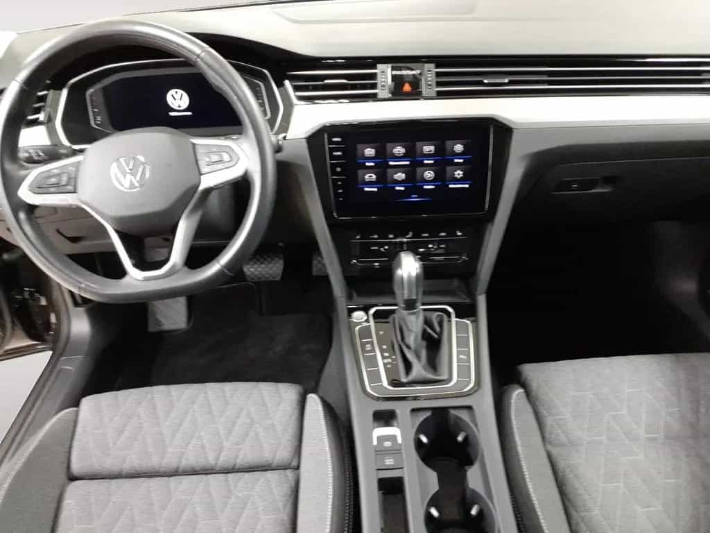 Volkswagen Passat Variant 2.0TSI BMT Business *AHK*Sitzh* 10/2022-photo-9