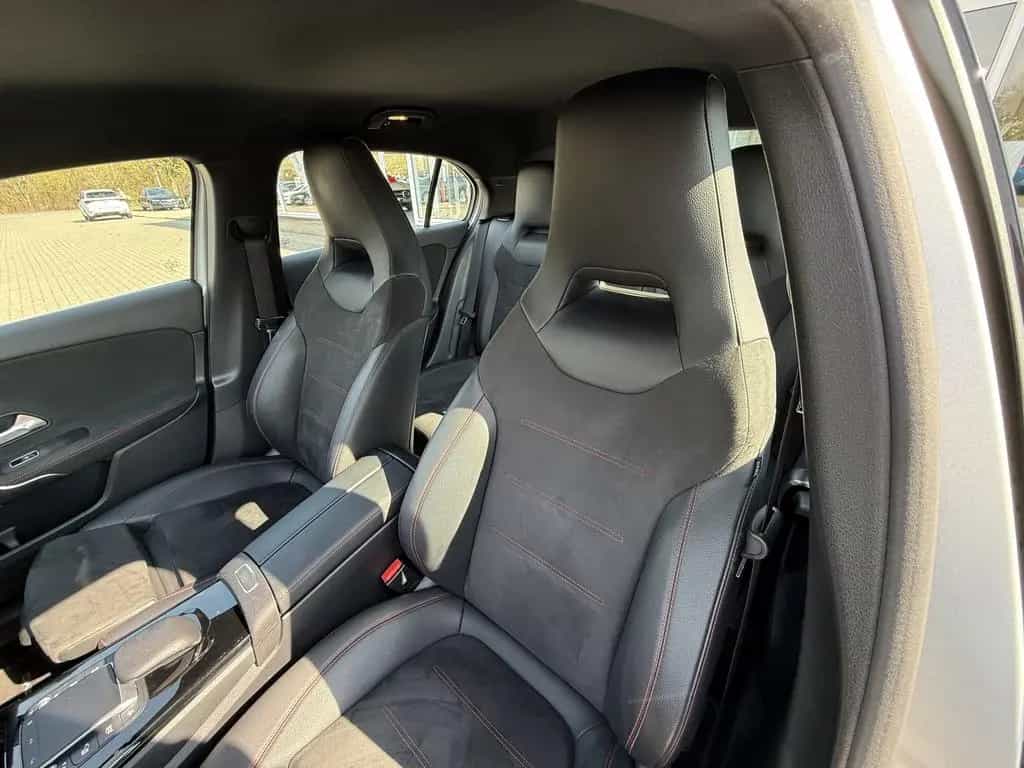 Mercedes-Benz A-Class 250 AMG,Widescreen,Ambiente,R-Kam,LED,3,99% 02/2021-photo-15