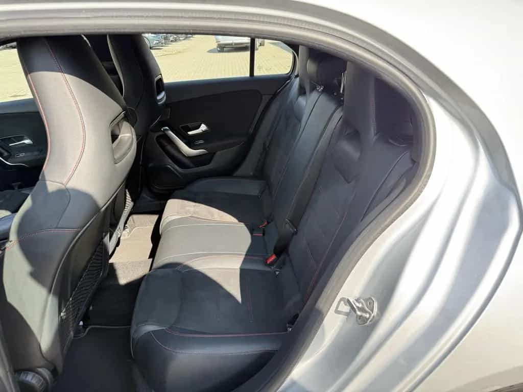 Mercedes-Benz A-Class 250 AMG,Widescreen,Ambiente,R-Kam,LED,3,99% 02/2021-photo-18