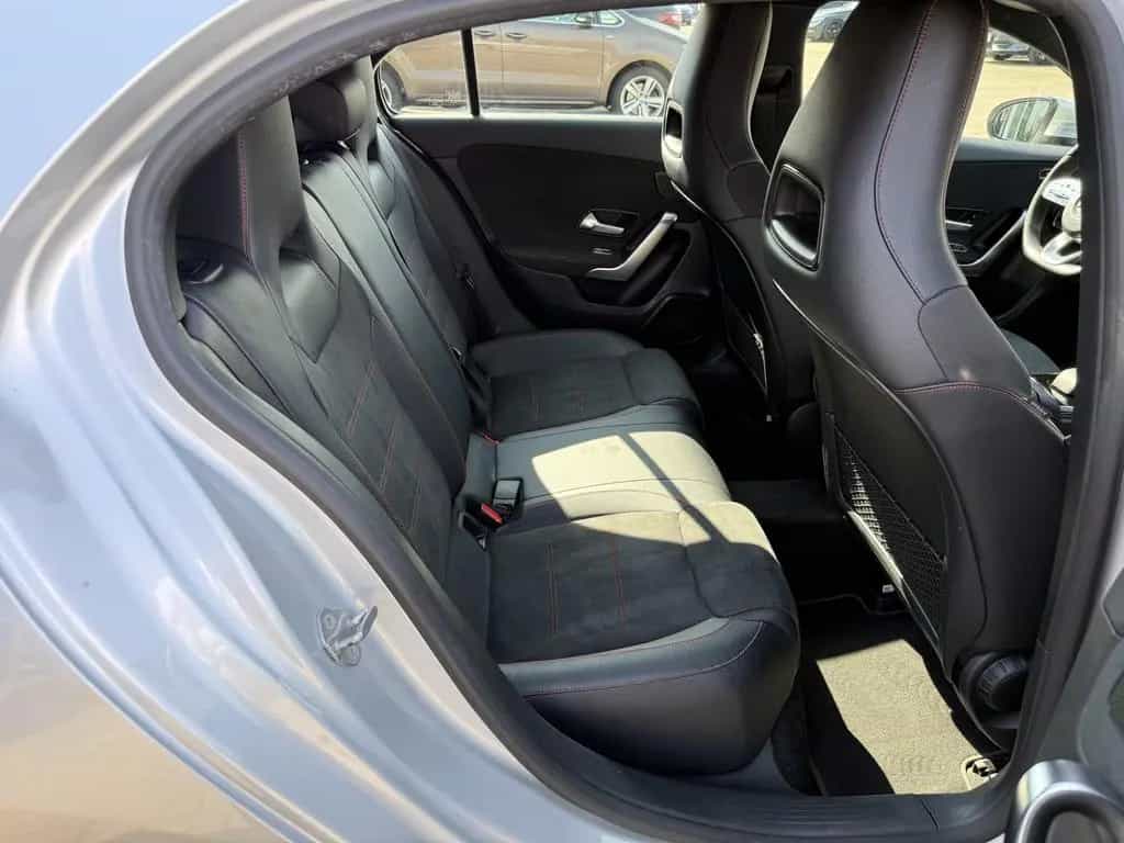 Mercedes-Benz A-Class 250 AMG,Widescreen,Ambiente,R-Kam,LED,3,99% 02/2021-photo-19