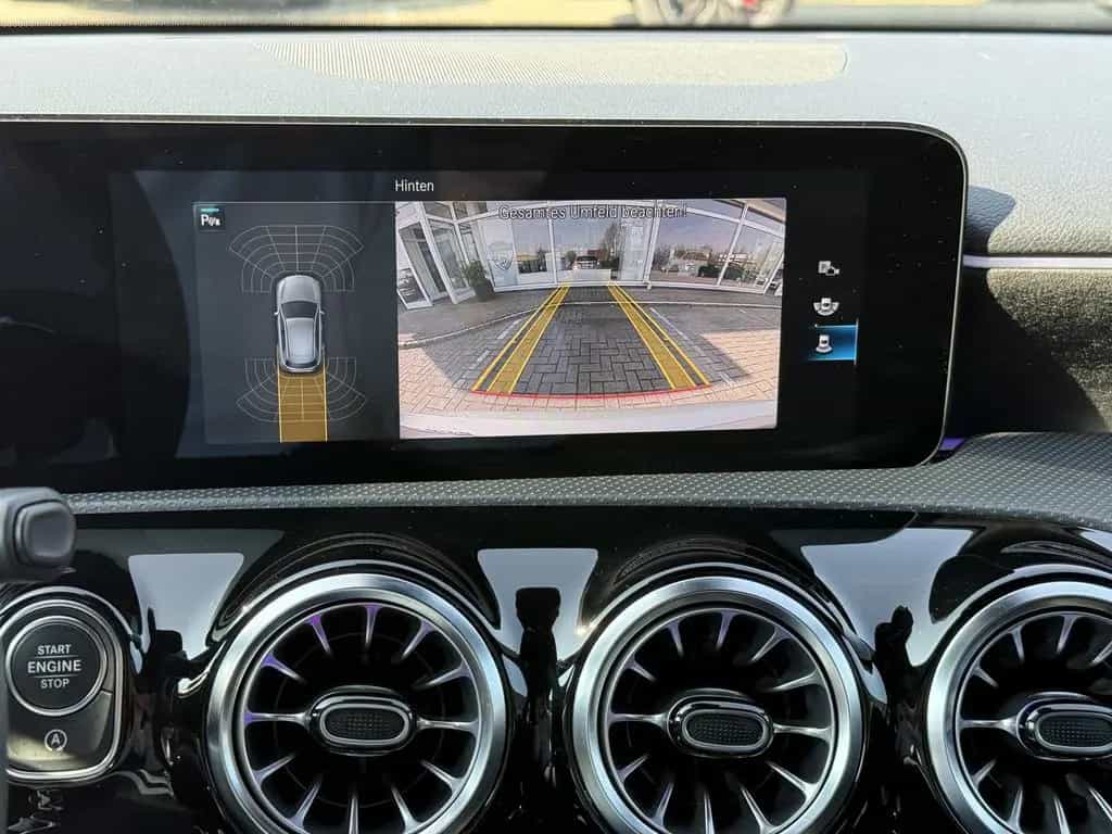Mercedes-Benz A-Class 250 AMG,Widescreen,Ambiente,R-Kam,LED,3,99% 02/2021-photo-35