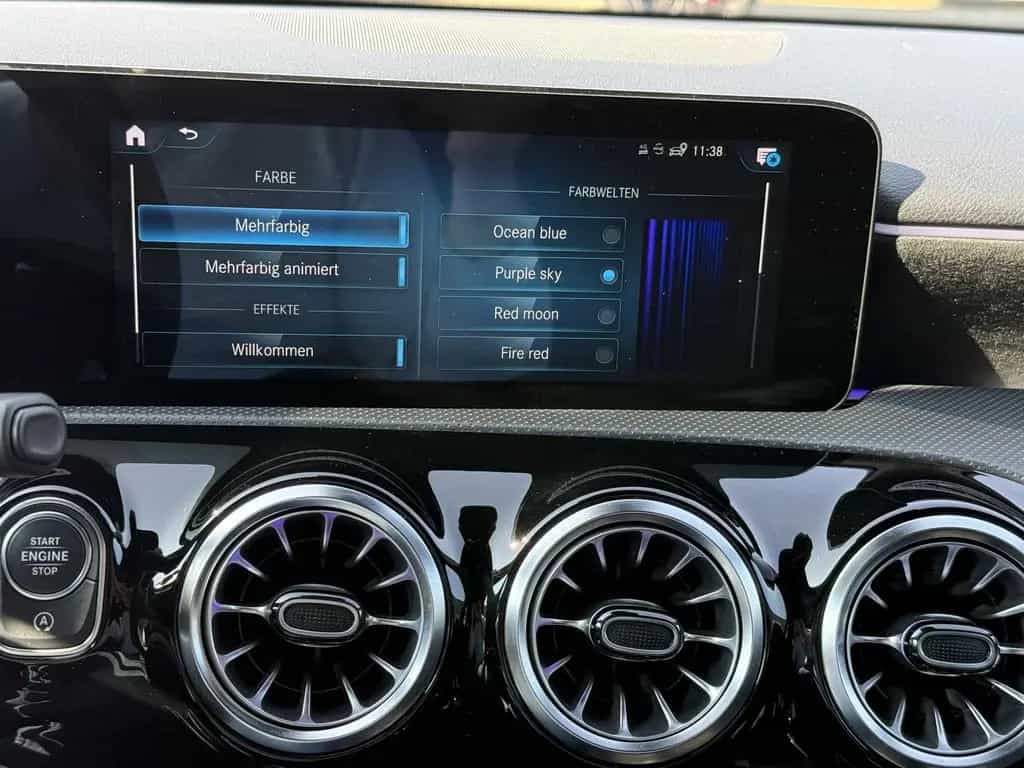 Mercedes-Benz A-Class 250 AMG,Widescreen,Ambiente,R-Kam,LED,3,99% 02/2021-photo-38