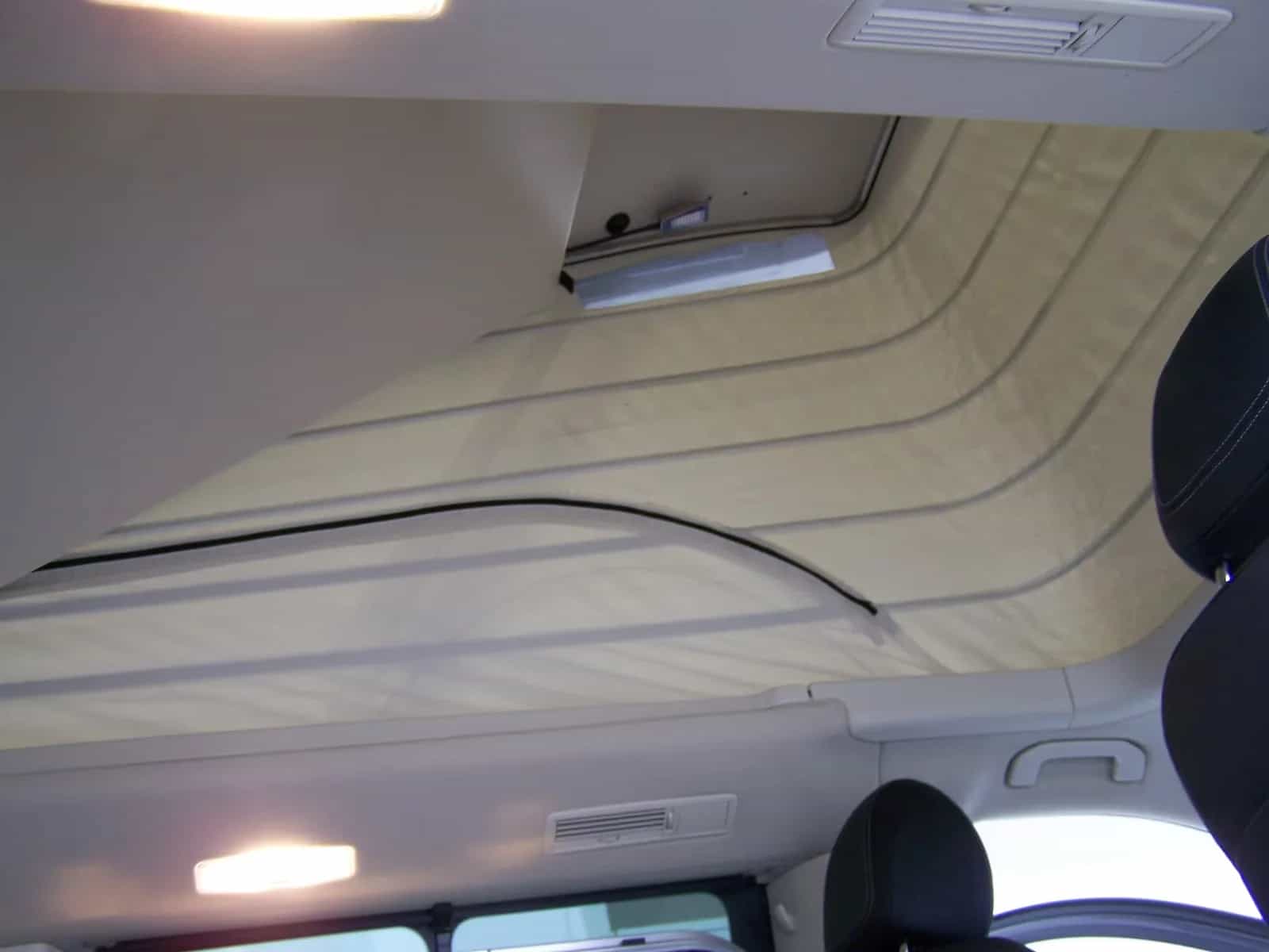 Mercedes-Benz V-Class 300 08/2021-photo-12