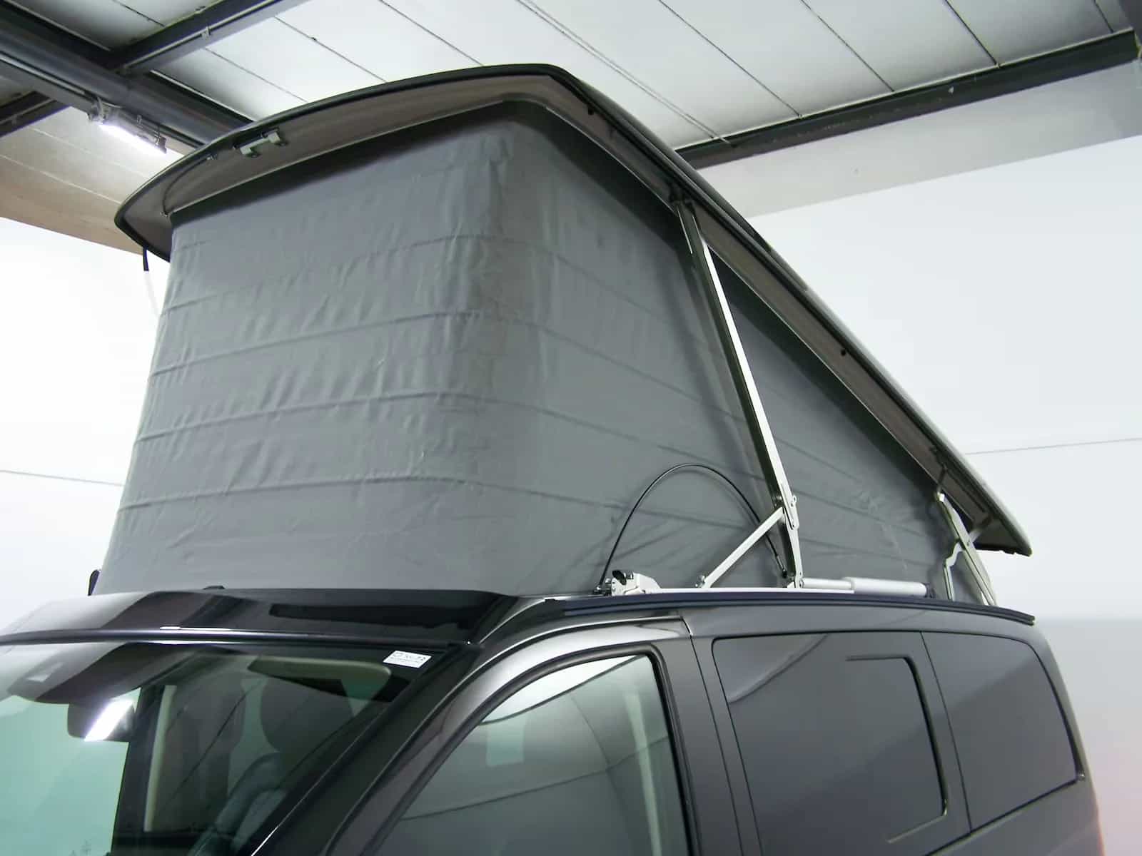 Mercedes-Benz V-Class 300 08/2021-photo-16