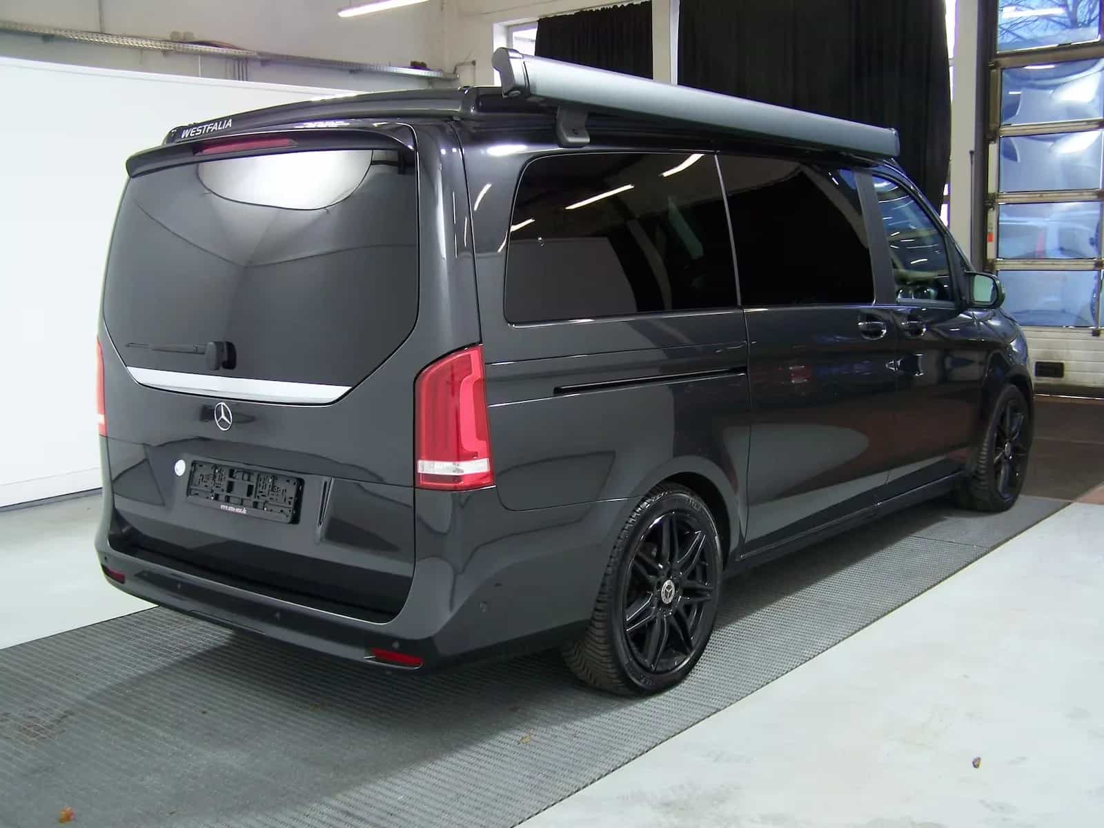 Mercedes-Benz V-Class 300 08/2021-photo-17